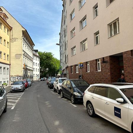 Apartment Adele - Old Town Bratislava Eksteriør bilde