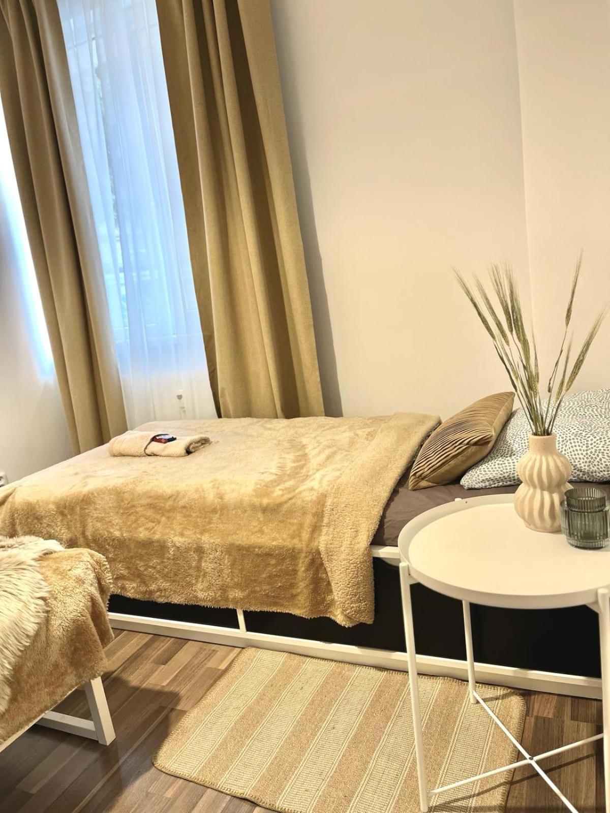 Apartment Adele - Old Town Bratislava Eksteriør bilde
